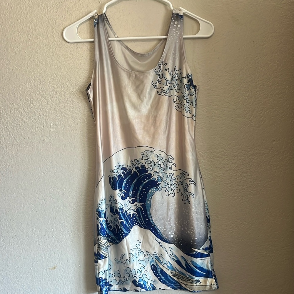 Knit tank dress with “The Wave” Japanese print